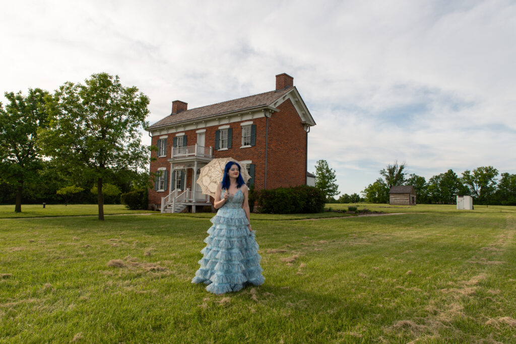 troy missouri senior and graduation photographer, st louis senior portraits, towne park