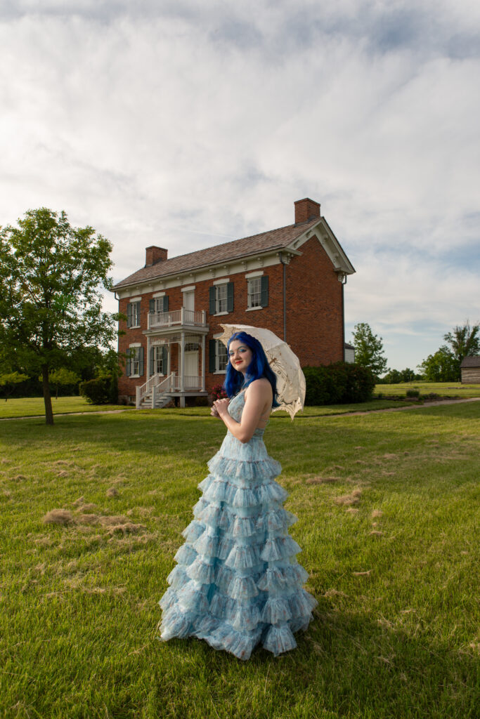 troy missouri senior and graduation photographer, st louis senior portraits, towne park