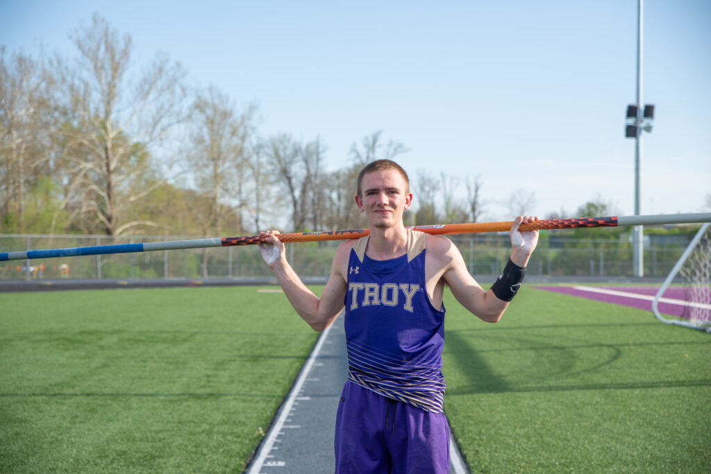 troy missouri troy buchanan senior portrait photography, graduation photos, track portraits, sports portraits, st louis senior portraits