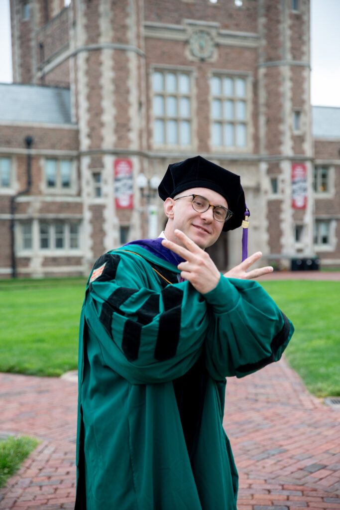 st louis missouri senior and graduation photography, washington university graduation photos, law school graduation